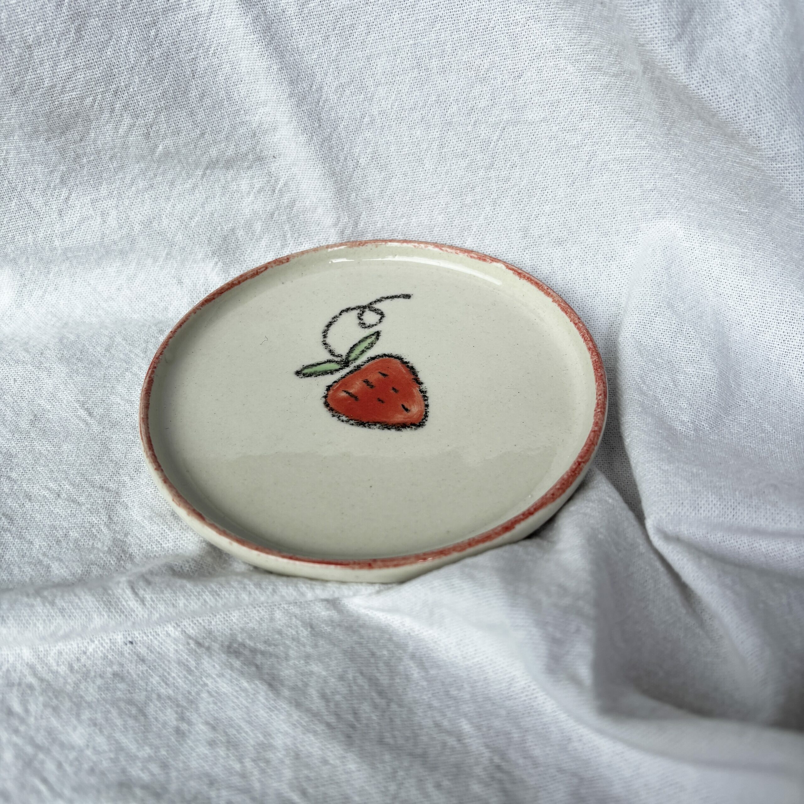 Talerzyk w truskawki 11cm - obrazek 2