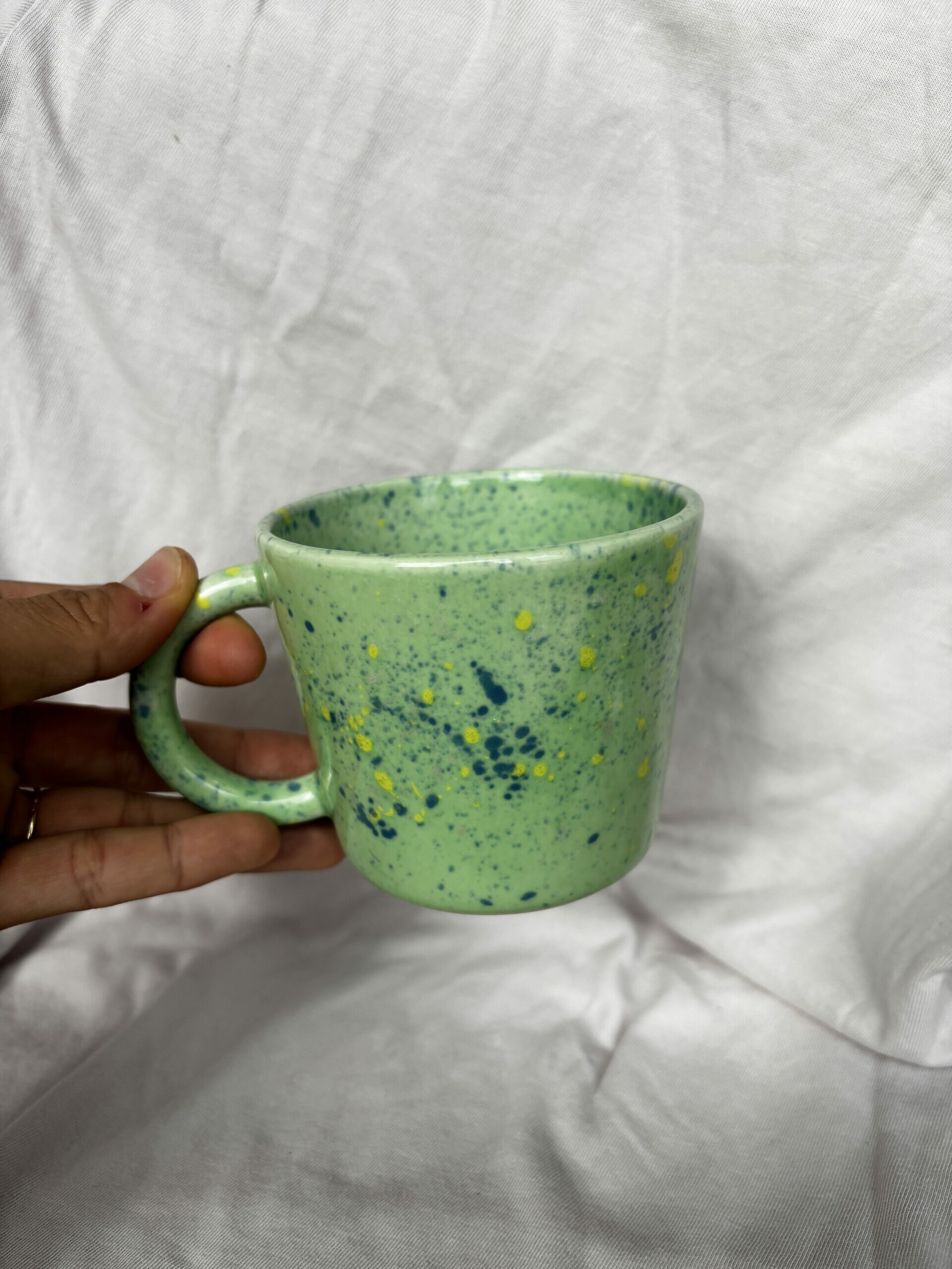 Kubek zielone chlapki z uchem 200 ml