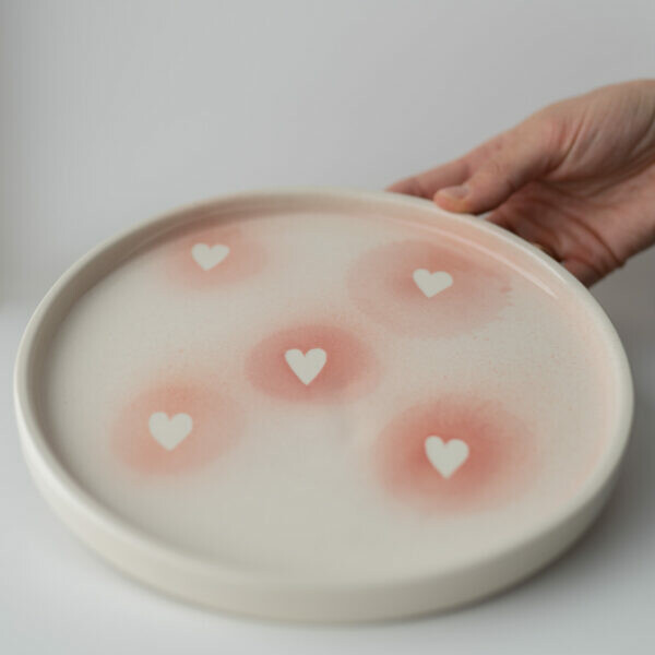 Talerz w psikane serduszka 22cm